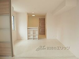 JR山陰本線 円町駅 徒歩4分の賃貸アパート 1階1LDKのリビング/ダイニング