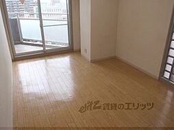 JR山陰本線 二条駅 徒歩5分の賃貸マンション 10階1Kのリビング/ダイニング