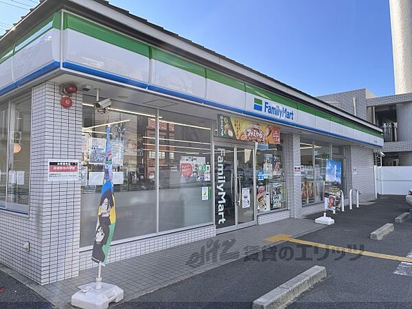 画像22:ファミリーマート　烏丸十条店まで350メートル