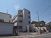 六地蔵駅より徒歩2分 3階 築35年4ヶ月の賃貸物件