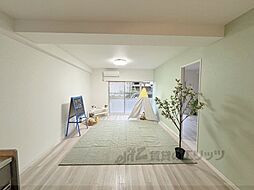 ロイヤルハイツ秀 1階1LDKのリビング/ダイニング