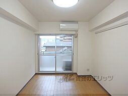 京都市営烏丸線 五条駅 徒歩2分の賃貸マンション 4階1Kのリビング/ダイニング