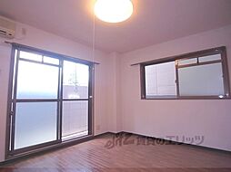 京阪本線 藤森駅 徒歩4分の賃貸マンション 1階1Kのリビング/ダイニング