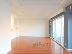 イーグルコート御池アネックス 2階1LDKのリビング/ダイニング