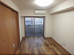 京都市営烏丸線 五条駅 徒歩3分の賃貸マンション 7階1LDKのリビング/ダイニング