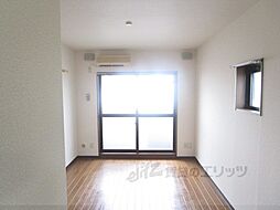 JR山陰本線 花園駅 徒歩7分の賃貸マンション 4階1Kのリビング/ダイニング