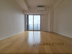 阪急京都本線 西京極駅 徒歩9分の賃貸マンション 5階1Kのリビング/ダイニング
