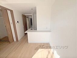 JR東海道・山陽本線 西大路駅 徒歩13分の賃貸マンション 8階1DKのリビング/ダイニング