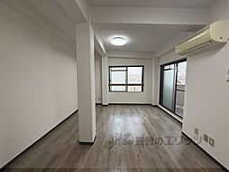 大鳳ハイツ 4階1Kのリビング/ダイニング