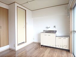 JR山陰本線 花園駅 徒歩10分の賃貸マンション 4階1DKのリビング/ダイニング