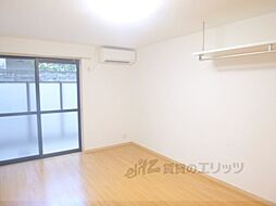 京都市営烏丸線 丸太町駅 徒歩14分の賃貸マンション 1階1Kのリビング/ダイニング