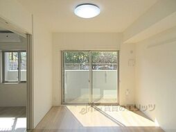 KCCフラット西京極 1階1LDKのリビング/ダイニング