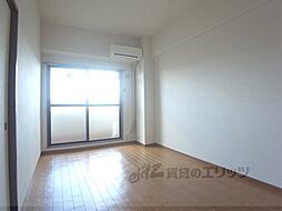 レッド　モア 2階1DKのリビング/ダイニング