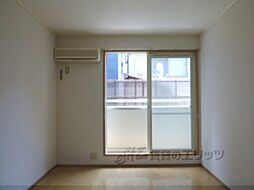 京都市営烏丸線 松ヶ崎駅 徒歩10分の賃貸アパート 1階1Kのリビング/ダイニング