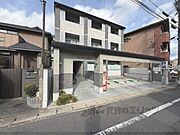 北大路駅よりバス14分 徒歩1分 1階 築3年11ヶ月の賃貸物件