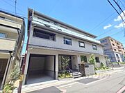 丸太町駅より徒歩5分 3階 築1年9ヶ月の賃貸物件