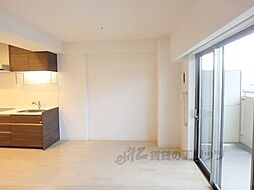 （サ高住）グランドマスト京都嵯峨野 5階ワンルームのリビング/ダイニング