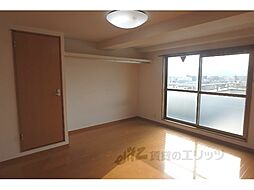 フラッティ円町北 7階1Kのリビング/ダイニング