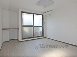 京都市営烏丸線 北大路駅 バス9分 千本北大路下車 徒歩5分の賃貸マンション 5階1Kのリビング/ダイニング