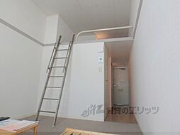 京都市営烏丸線 北大路駅 バス22分 西賀茂車庫前下車 徒歩2分の賃貸アパート 1階1Kのリビング/ダイニング