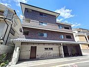 丸太町駅より徒歩6分 3階 築4年の賃貸物件