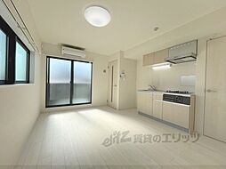 JR山陰本線 花園駅 徒歩4分の賃貸アパート 3階1LDKのリビング/ダイニング