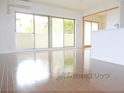 ユニーブル京都紫野 2階3LDKのリビング/ダイニング