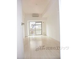 京都市営烏丸線 丸太町駅 徒歩3分の賃貸マンション 2階1Kのリビング/ダイニング