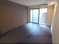 グランコスモ出町 102 地下1階1Kのリビング/ダイニング