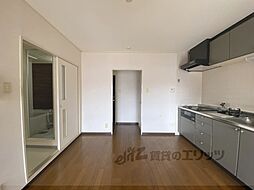 阪急京都本線 西京極駅 徒歩12分の賃貸マンション 4階2DKのリビング/ダイニング