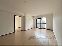 ロワイヤル太秦 503 5階2Kのリビング/ダイニング