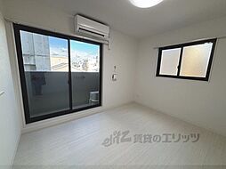 JR山陰本線 丹波口駅 徒歩8分の賃貸マンション 4階ワンルームのリビング/ダイニング