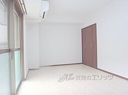 フラッティ千本今出川 107 1階1Kのリビング/ダイニング