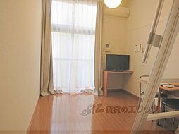 レオパレスＭｉｚｕｓａｗａ 102 1階1Kのリビング/ダイニング