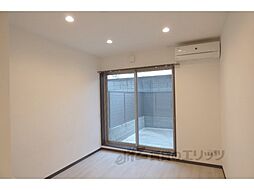 THE GARNET SUITE RESIDENCE 御所西 302 3階1Kのリビング/ダイニング