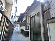 今出川駅より徒歩18分 1階 築110年4ヶ月の賃貸物件