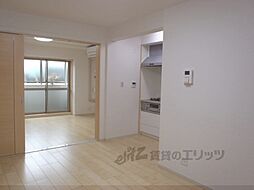 グランディオーズ桂 202 2階1LDKのリビング/ダイニング