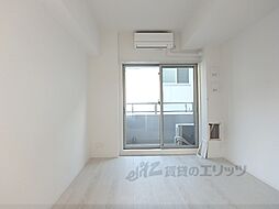 エスリード京都梅小路アヴェニテ 6階1Kのリビング/ダイニング