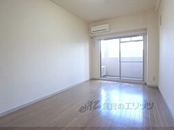 フレーヴァー西京極 4階1Kのリビング/ダイニング