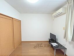 レオパレスボンマルシェ山科 2階ワンルームのリビング/ダイニング