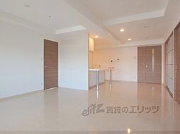 Ｇ−ＣＲＥＳＴ京都四条烏丸 11階3LDKのリビング/ダイニング