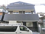 御陵ベース 1階 築2年10ヶ月の賃貸物件