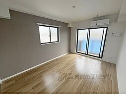 ブリリアコート龍谷大前 4階1Kのリビング/ダイニング