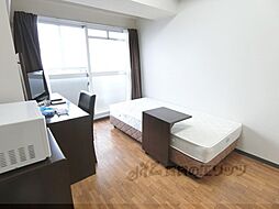 Ｇｌｏｉｒｅ烏丸五条 7階1Kのリビング/ダイニング