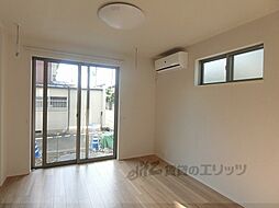 近鉄京都線 上鳥羽口駅 徒歩14分の賃貸マンション 2階1LDKのリビング/ダイニング