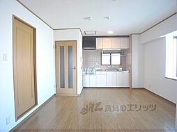 JR東海道・山陽本線 西大路駅 徒歩14分の賃貸マンション 5階2LDKのリビング/ダイニング