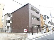 藤森駅より徒歩1分 3階 築4年3ヶ月の賃貸物件