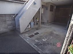 10 / 11