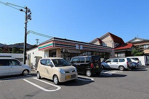 画像18:セブンイレブン新潟小針藤山店(534m)