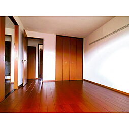 アンリミエール　A 2階2DKのリビング/ダイニング